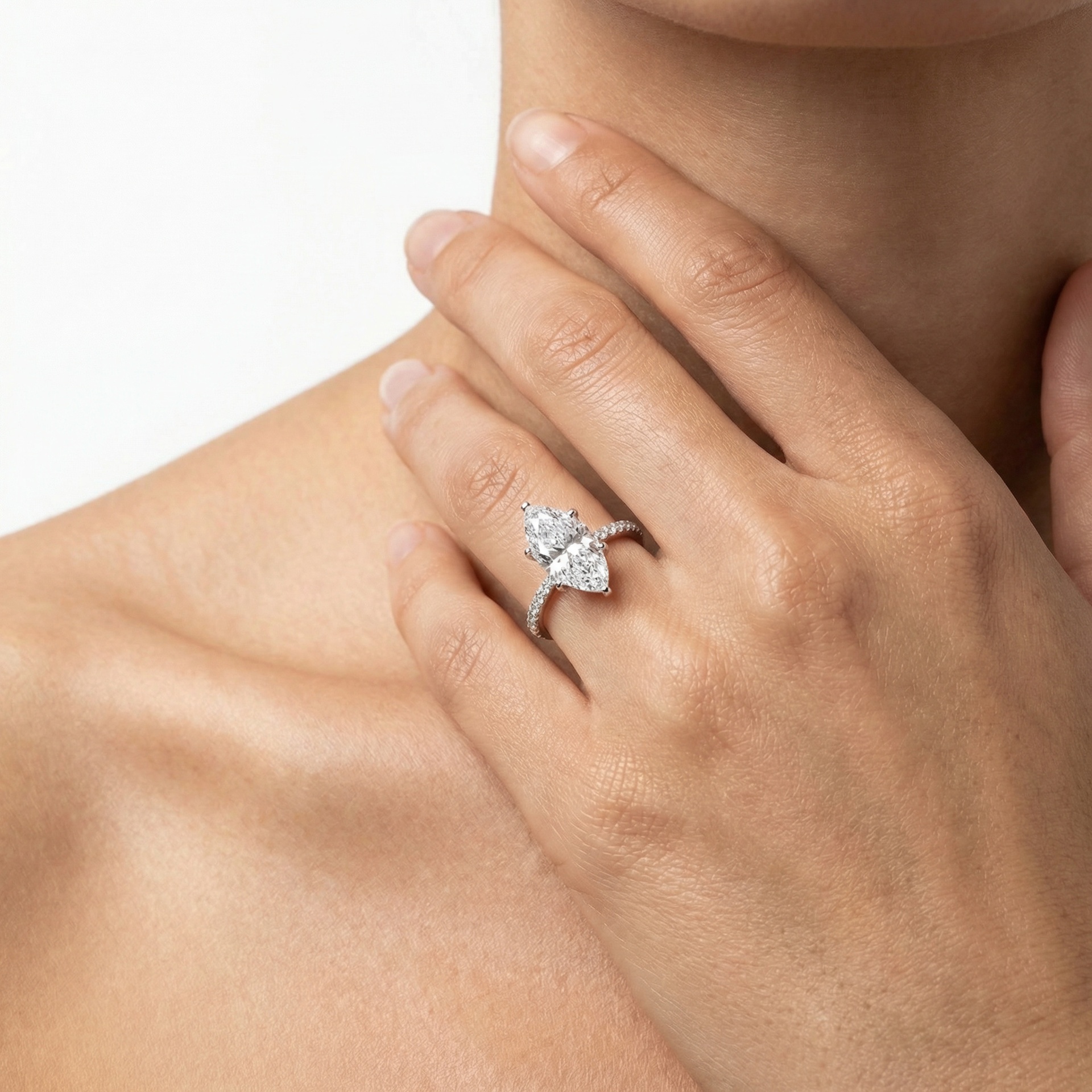 MARA LUNA — 3.50ct Marquise Cathedral Solitaire (18ct White Gold)