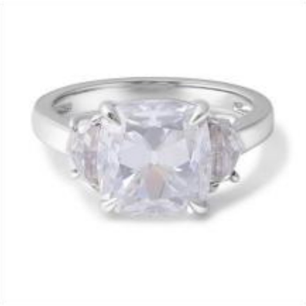 Cushion Cut Three Stone Engagement Ring — MARA Bridal (GORI001331)