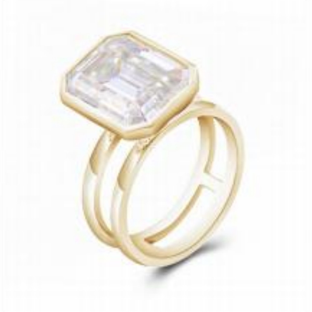 Emerald Cut Solitaire Engagement Ring — MARA Bridal (GORI002638)